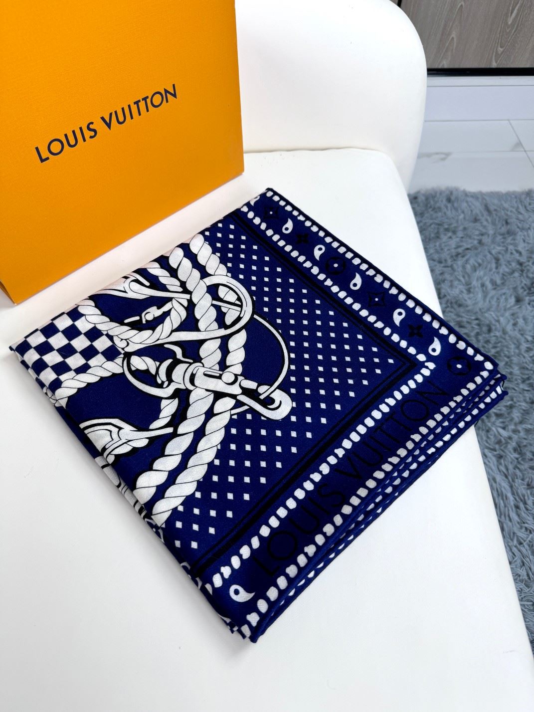 Louis Vuitton Scarf